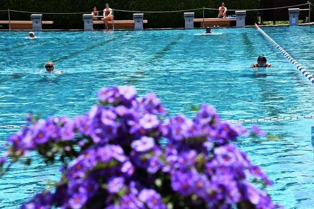 Das Parkschwimmbad in Lrrach bleibt eine Woche lnger auf