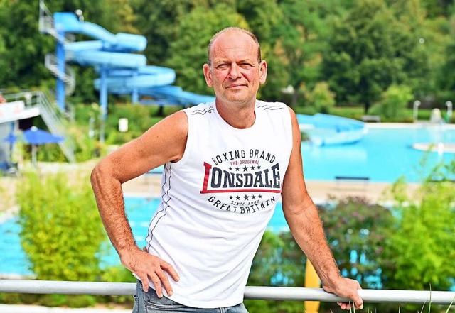 Michael Lorenz, Betriebsstellenleiter ...eiburgs grtem Freibad, dem Strandbad  | Foto: Michael Bamberger