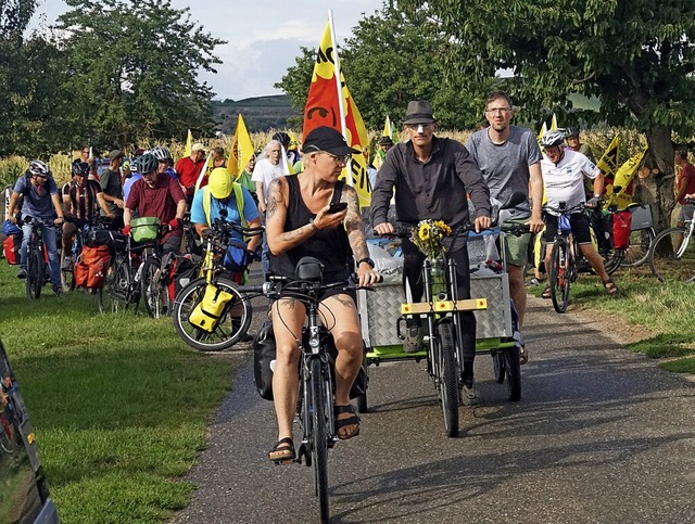 Die Anti-Atomkraft-Radtour fhrte zum ...erstandes gegen das geplante Akw Wyhl.  | Foto: Ilona Huege