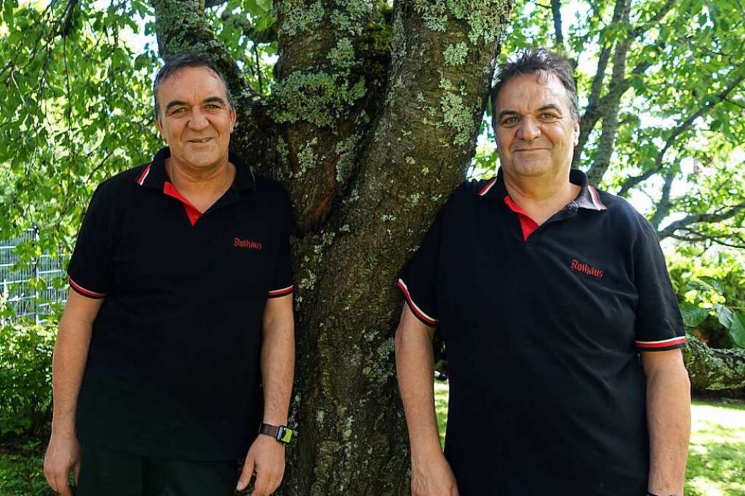Die Zwillinge Alexander (links) und Fr...nd Fern erwartet werden (linkes Bild).  | Foto: Martha Weishaar