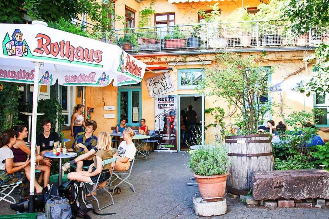 Konsumfrei und offen fr alle: das Foodsharing Caf.  | Foto: Rebecca Bieling