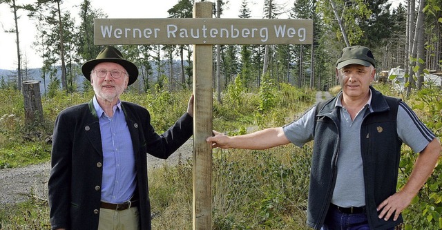 Werner Rautenberg (links) ist froh, da...reuen kann. Rechts: Michael Villinger.  | Foto: Stefan Pichler