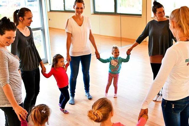 Bahlingerin bietet einen Tanzkurs für Kleinkinder an