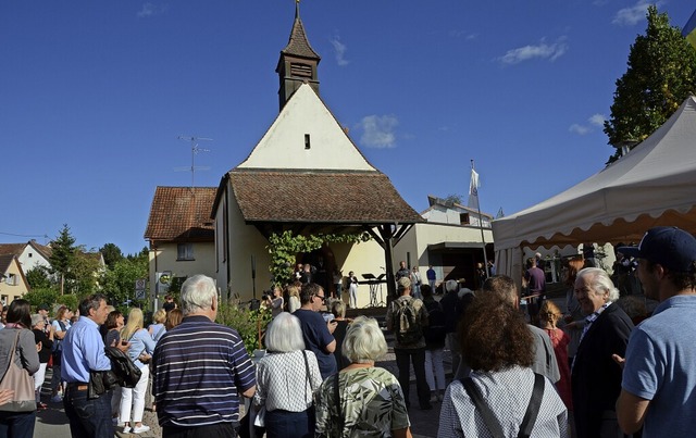 Zahlreiche Menschen waren am Freitagab...die Rmminger Jakobuskirche  gekommen.  | Foto: Moritz Lehmann