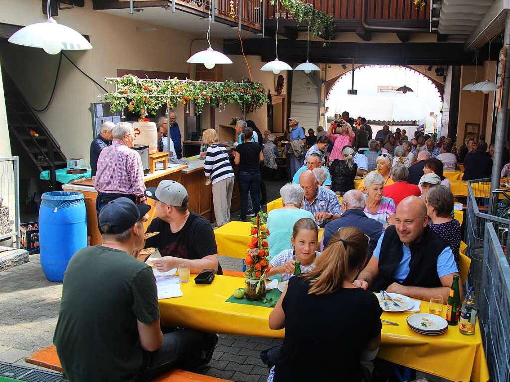 Impressionen vom Btzinger Weinfest