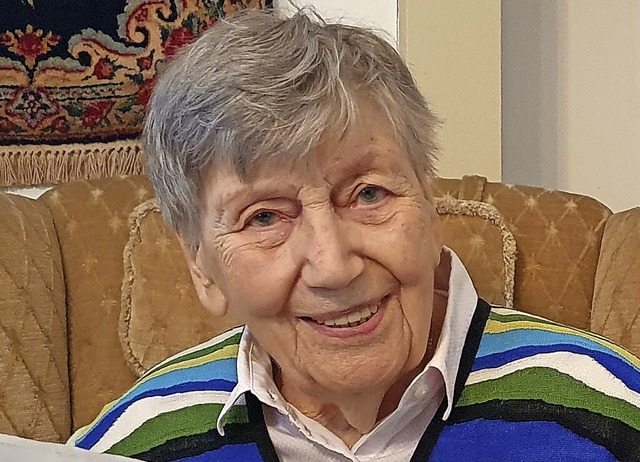 Elli Knig,  97 Jahre alt, erinnert sich noch gut an ihre Schulzeit.  | Foto: Juliane Schlichter