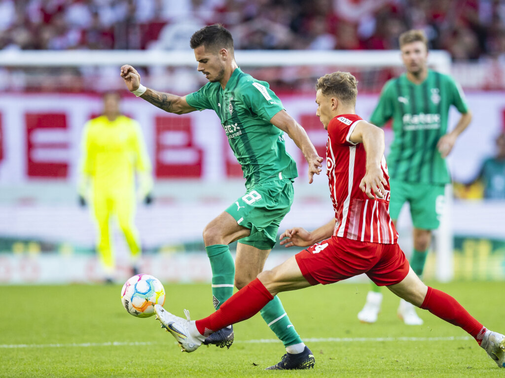 Heimspiel im Europa-Park-Stadion: der SC Freiburg prfte am frhen Sonntagabend die Fohlen aus Mnchengladbach.