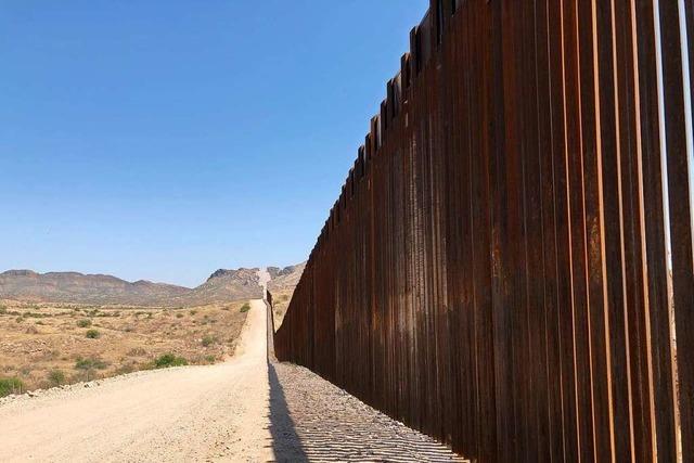 Auf der Suche nach den Toten hinter Trumps Mauer