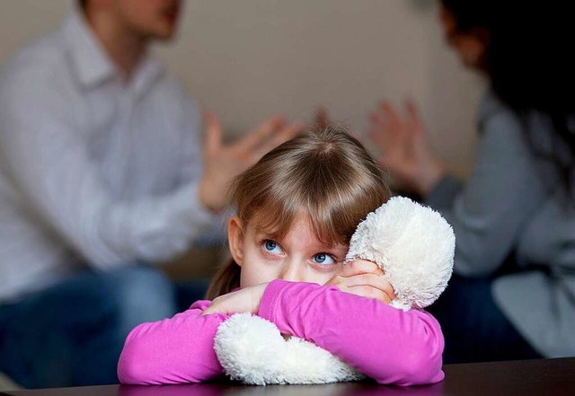 Kinder leider darunter, wenn sich Eltern streiten &#8211; und auseinander gehen.  | Foto: Silvia Marks