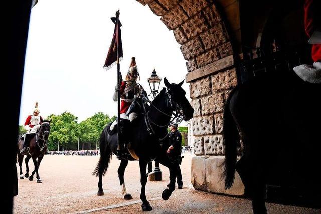 Queen-Sarg in London erwartet - Sorge um Meinungsfreiheit