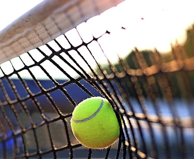 Die Tennisspieler sollen wegen drohend...wie mglich im Freien spielen knnen.   | Foto: Ty (Adobe Stock)