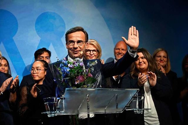 Ulf Kristersson freut sich ber das fr ihn gute Wahlergebnis.  | Foto: FREDRIK SANDBERG (AFP)