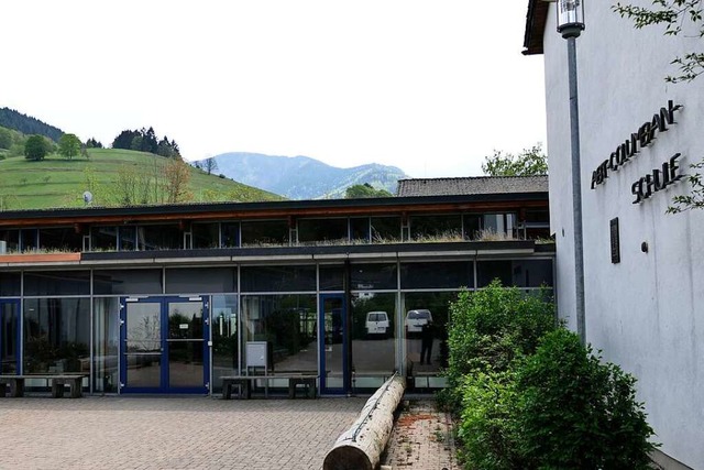 Die Hauptschule der Mnstertler Abt-C...en nur berschaubar viele Anmeldungen.  | Foto: Hans-Peter Mller
