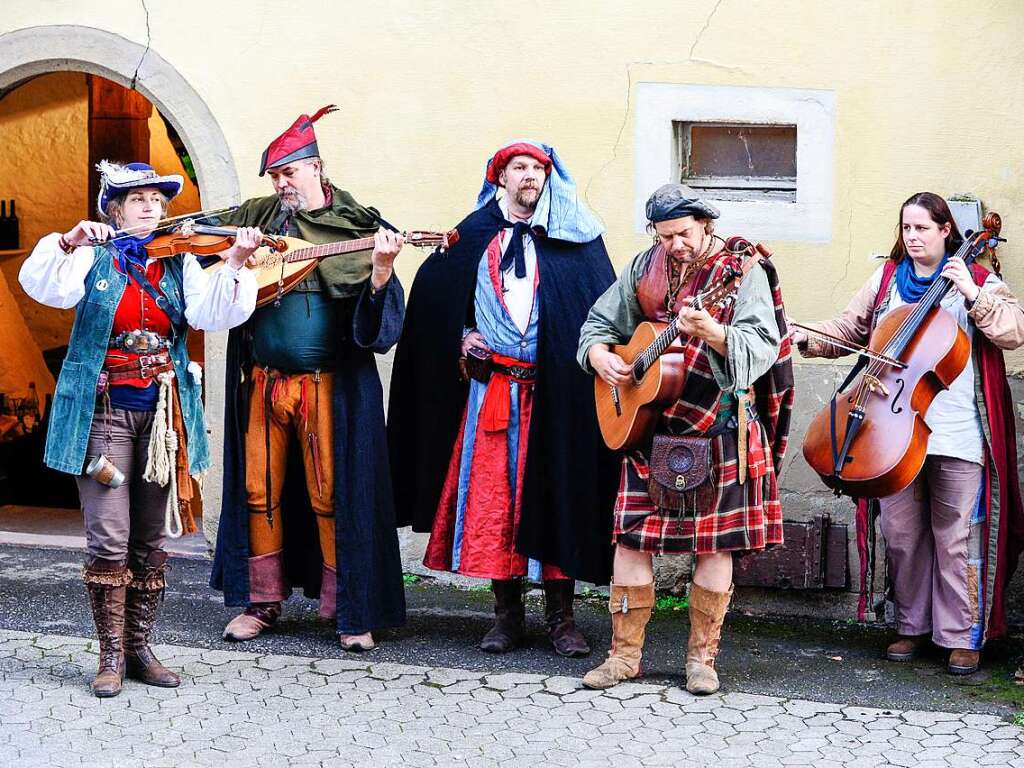 Das Spektakel mit 250 Akteuren brachte Theaterstcke, mittelalterliches Marktgeschehen, den Wettstreit der Gaukler und vieles mehr in die historische Altstadt.