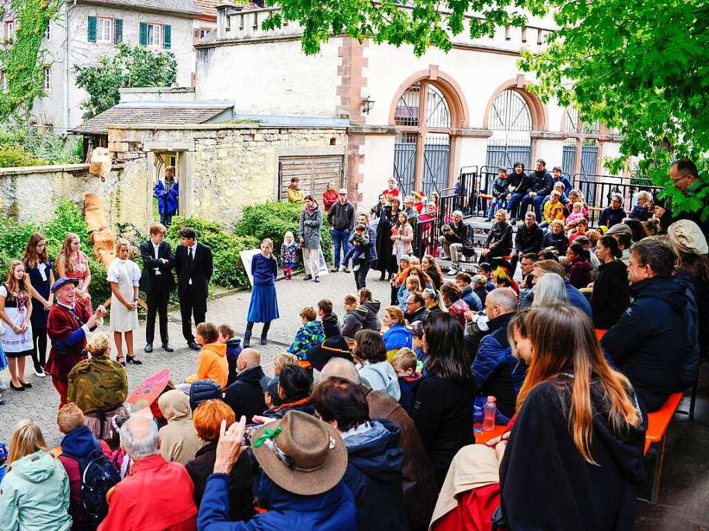 Das Spektakel mit 250 Akteuren brachte Theaterstcke, mittelalterliches Marktgeschehen, den Wettstreit der Gaukler und vieles mehr in die historische Altstadt.