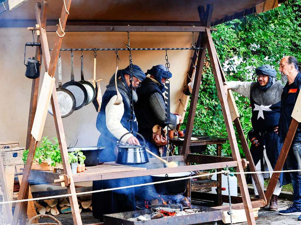 Das Spektakel mit 250 Akteuren brachte Theaterstcke, mittelalterliches Marktgeschehen, den Wettstreit der Gaukler und vieles mehr in die historische Altstadt.