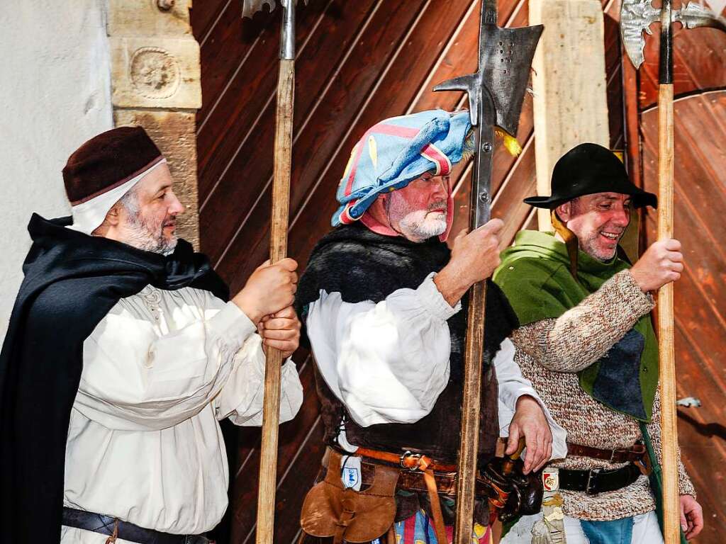 Das Spektakel mit 250 Akteuren brachte Theaterstcke, mittelalterliches Marktgeschehen, den Wettstreit der Gaukler und vieles mehr in die historische Altstadt.