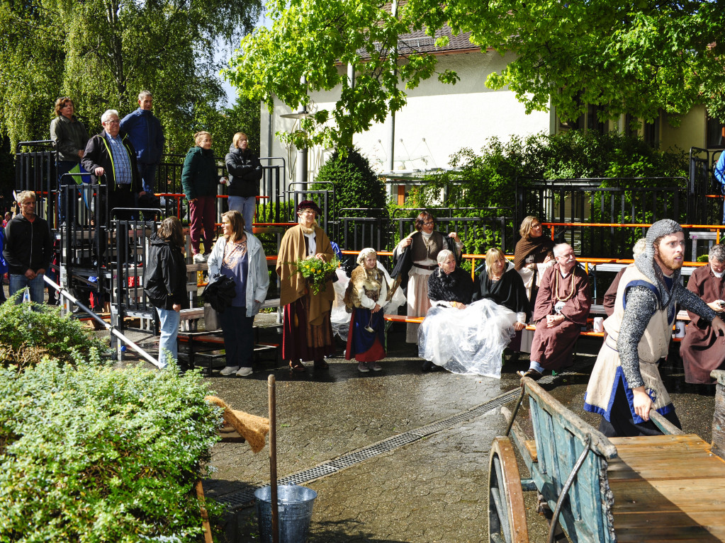 Das Spektakel mit 250 Akteuren brachte Theaterstcke, mittelalterliches Marktgeschehen, den Wettstreit der Gaukler und vieles mehr in die historische Altstadt.