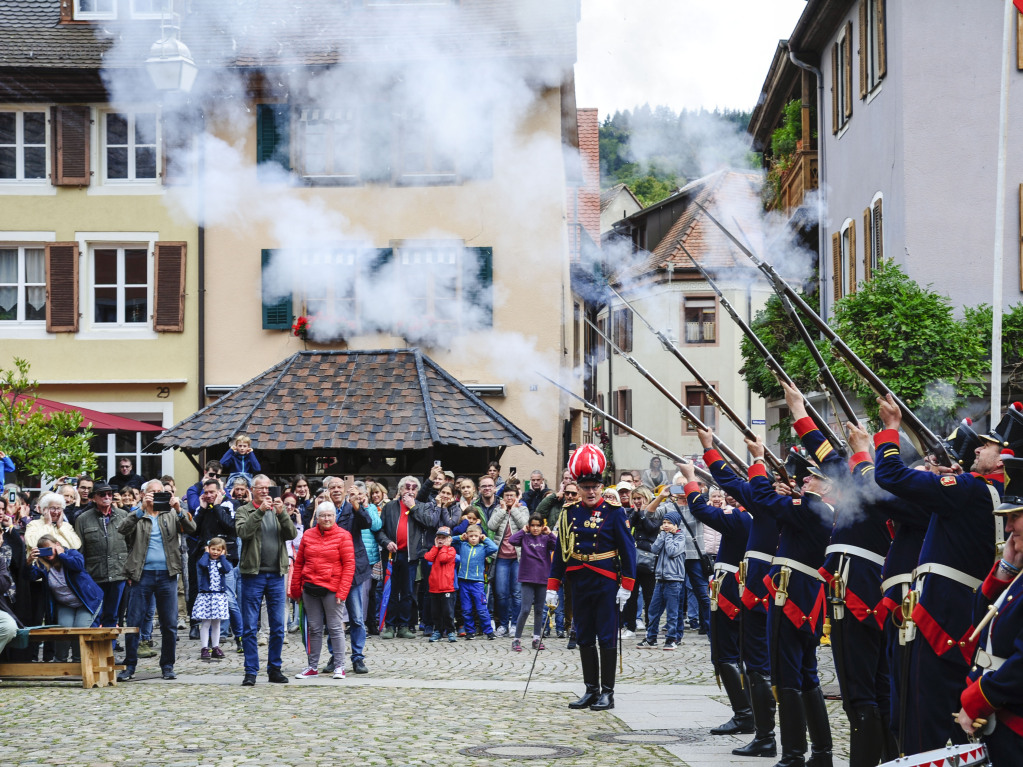 Das Spektakel mit 250 Akteuren brachte Theaterstcke, mittelalterliches Marktgeschehen, den Wettstreit der Gaukler und vieles mehr in die historische Altstadt.