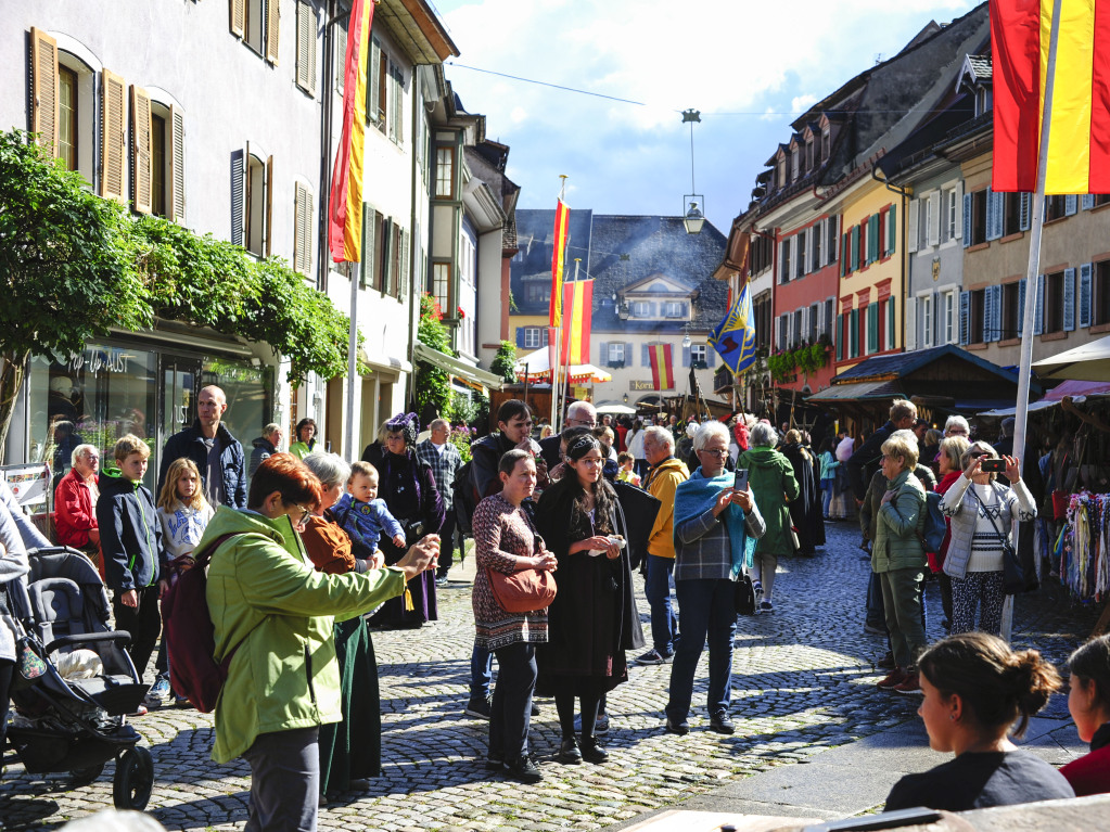 Das Spektakel mit 250 Akteuren brachte Theaterstcke, mittelalterliches Marktgeschehen, den Wettstreit der Gaukler und vieles mehr in die historische Altstadt.