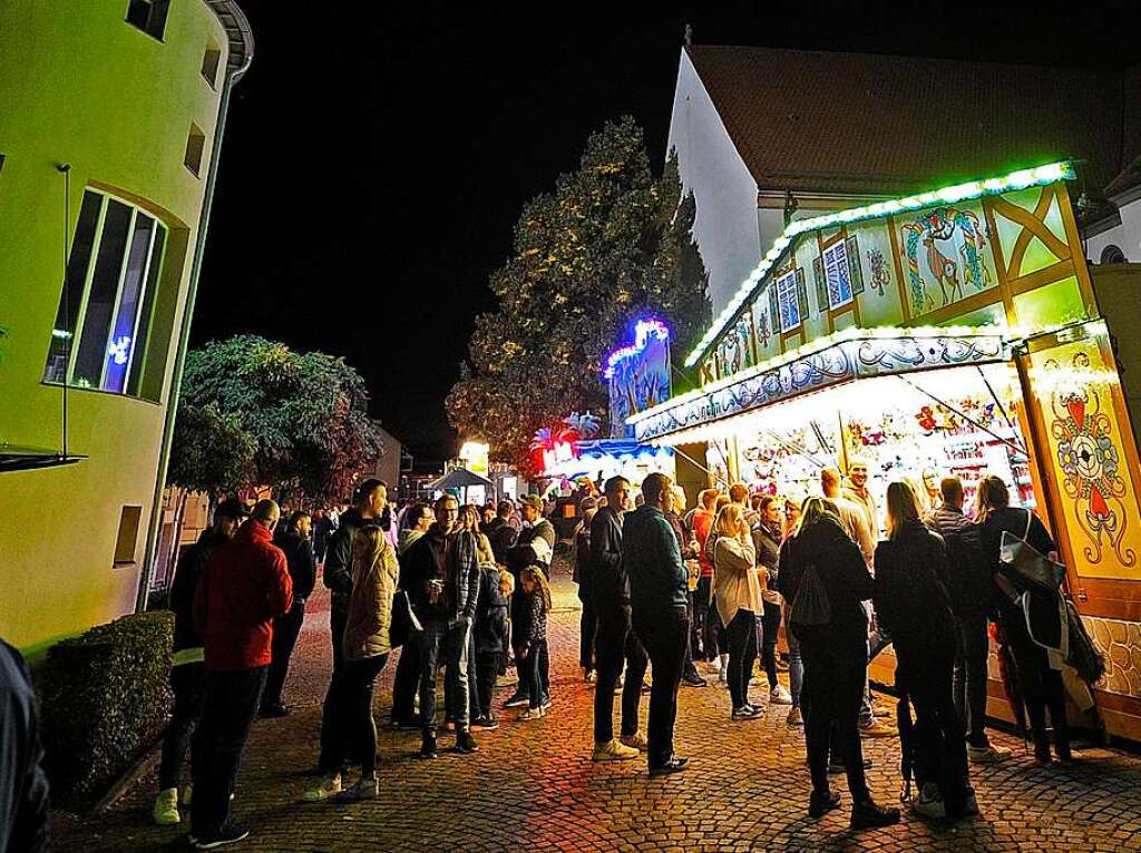 Die Friesenheimer und ihre Gste feierten beim Brgerfest.