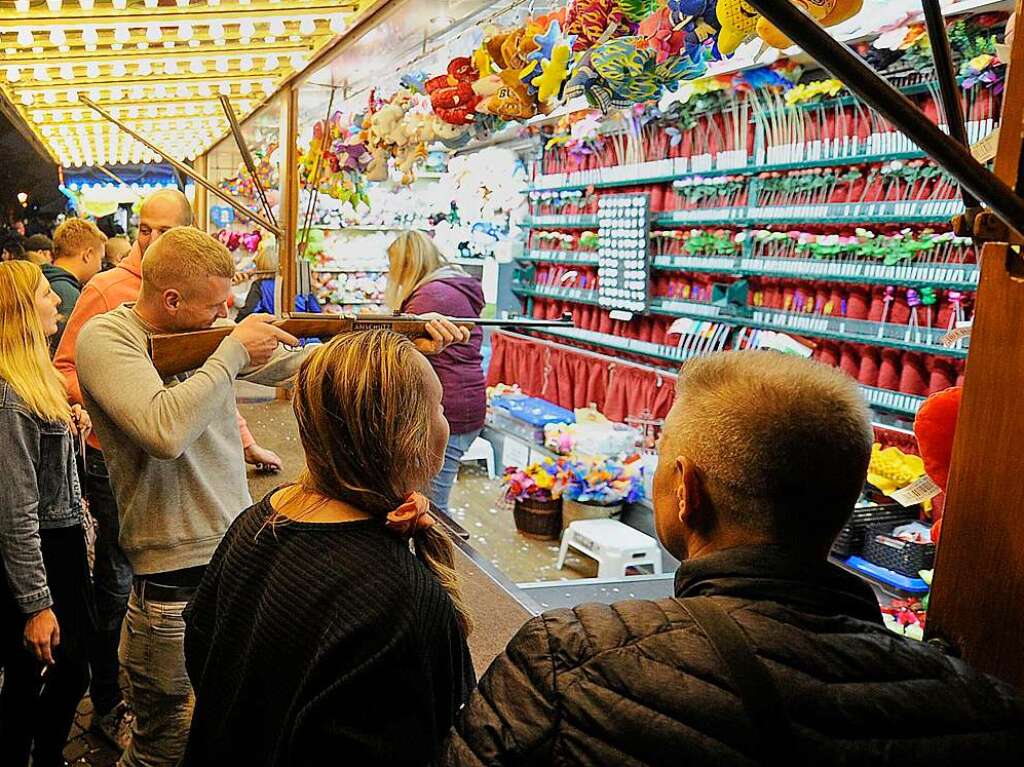 Die Friesenheimer und ihre Gste feierten beim Brgerfest.