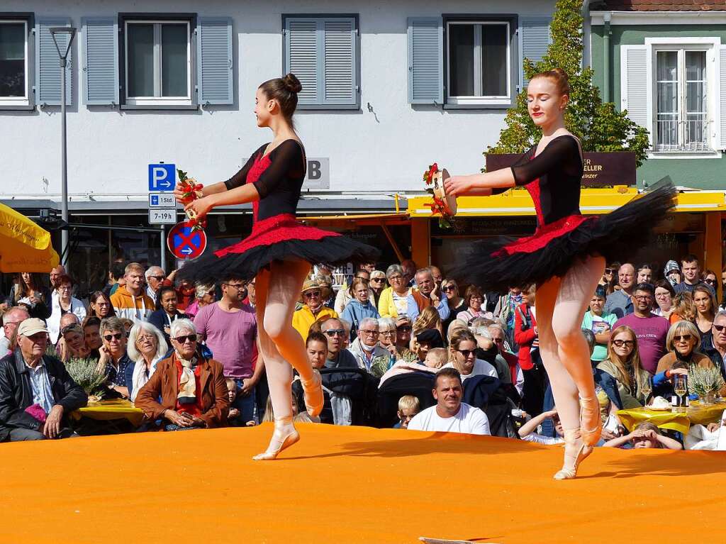 Am Samstagabend rockte Funrise die Bhne am Marktplatz. Am Sonntag bernahmen unter anderem Storl and Friends, Fees Ballettschule und 