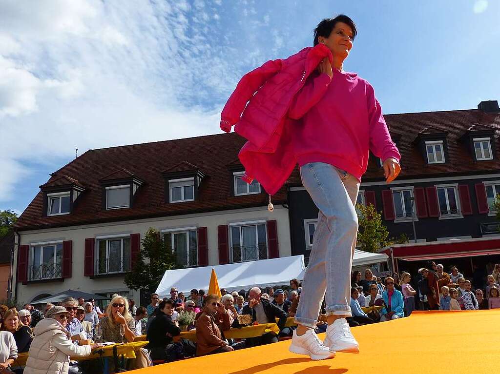 Am Samstagabend rockte Funrise die Bhne am Marktplatz. Am Sonntag bernahmen unter anderem Storl and Friends, Fees Ballettschule und 