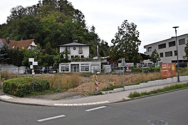 An der Denzlinger Hindenburgstrae wil... Wohnhaus mit integrierter Kita bauen.  | Foto: Sebastian Krger