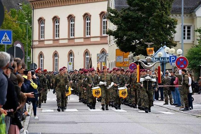 Groer Festakt zu 30 Jahren Stationierung der Deutsch-Franzsischen Brigade in Mllheim