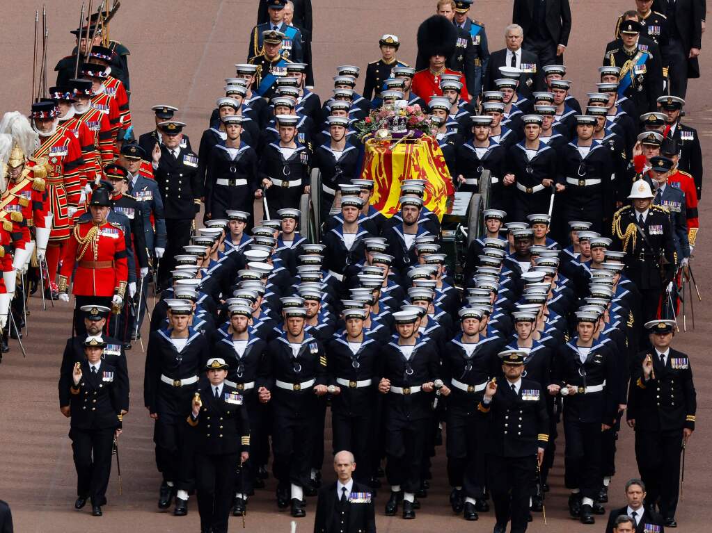 Die Prozession mit dem Sarg von Queen Elizabeth II.