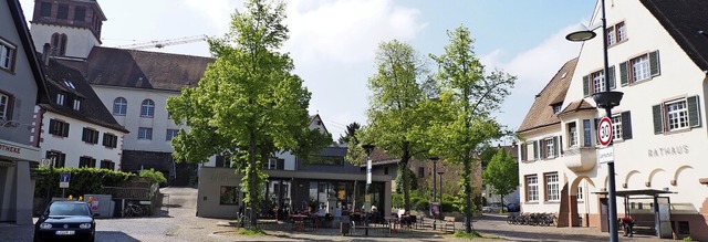 Der Rathausplatz in Binzen soll neu gestaltet werden.   | Foto: Herbert Frey