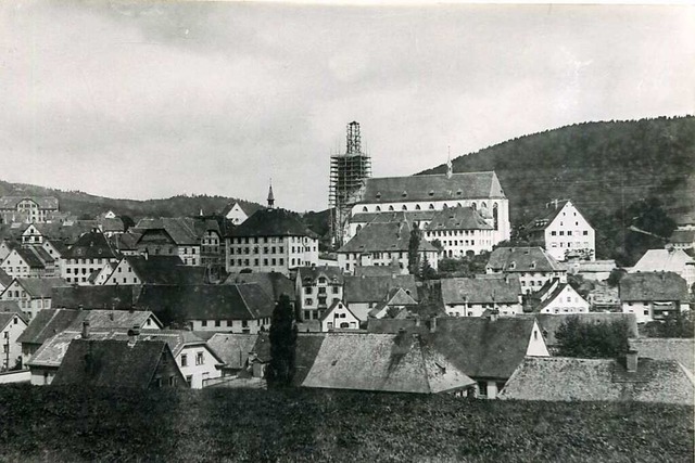 Fast fertig! Auf diesem Bild von 1900 ...stellt, am Turm hngt noch das Gerst.  | Foto: Nachlass Herbert Villinger