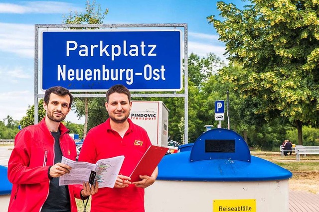 Sven Hbschen (links) und Elias Schemp...atz Neuenburg-Ost eine gute Bewertung.  | Foto: Alexander Anlicker