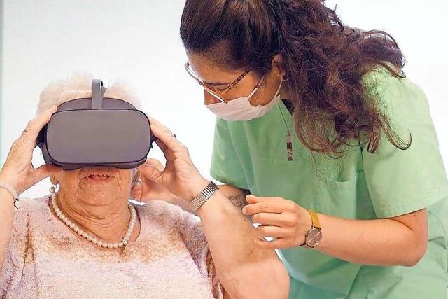 Rheinfelder Pflegeheim setzt Virtual-Reality-Brille gegen Demenz ein