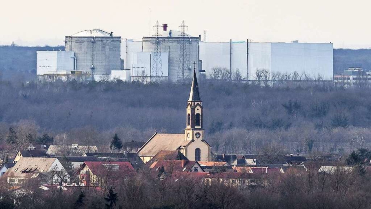 Die Gemeinde Fessenheim verabschiedet sich doch nicht vom Atomzeitalter.  | Foto: Patrick Seeger