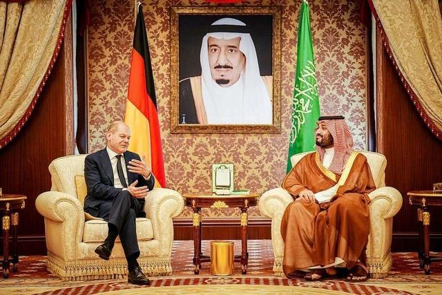 Zeichen der Entspannung: Kanzler Scholz in Saudi-Arabien eingetroffen