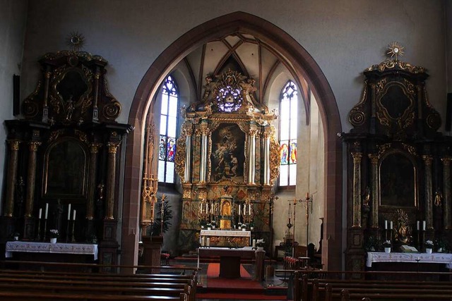 Die Kirche St. Nikolaus ist das mit Ab... lteste Bauwerk in der Stadt Elzach.   | Foto: Bernd Fackler