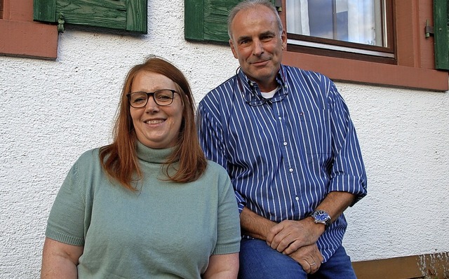 Claudia Mastrangelo und Andreas Bdeke...denten des Kiwanis  Club Rheinfelden.   | Foto: Petra Wunderle