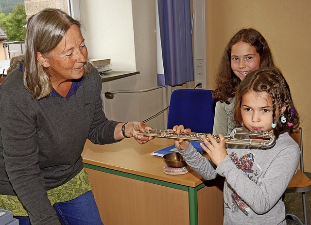 Am Wochenende bot die JMS Kindern Gele...Ramona, ihre Schwester Leonie wartet.   | Foto: Eva Korinth