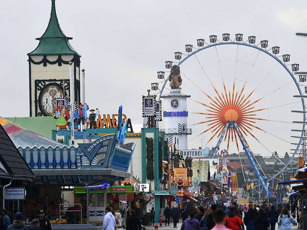 Fotos: Party, Promis und Promille auf dem Oktoberfest 2022 in Mnchen