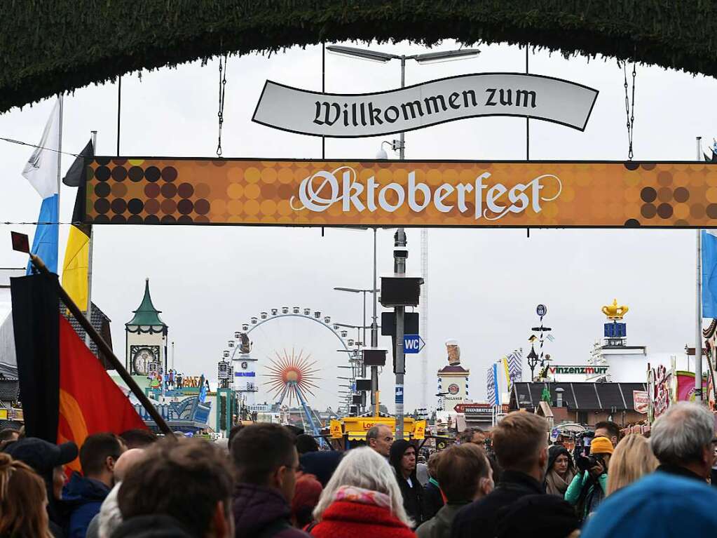 Fotos: Party, Promis und Promille auf dem Oktoberfest 2022 in Mnchen