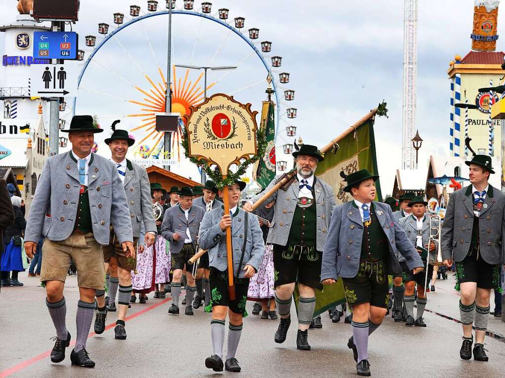 Fotos: Party, Promis und Promille auf dem Oktoberfest 2022 in Mnchen