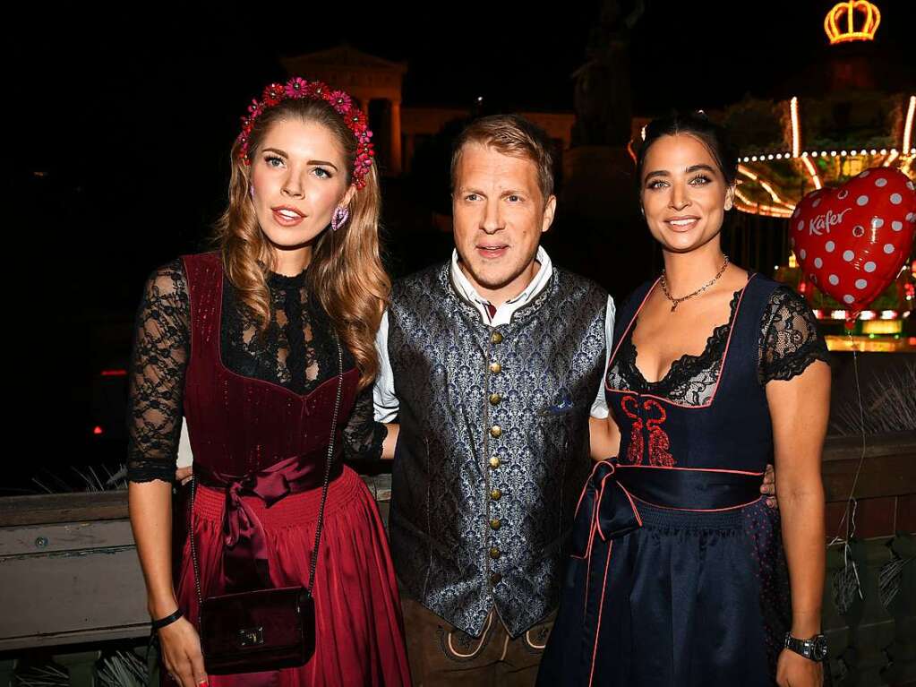 Sngerin Victoria Swarovski, (l-r), der Comedian Oliver Pocher und seine Frau Amira