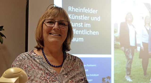 Stadtfhrerin Christel Mohr erzhlte i...stler und Kunst im ffentlichen Raum.   | Foto: Roswitha Frey