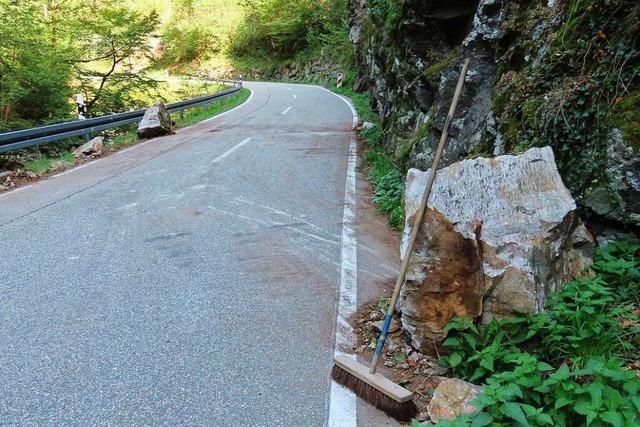 Es besteht weiterhin Gefahr durch fallende Felsbrocken im Wehratal