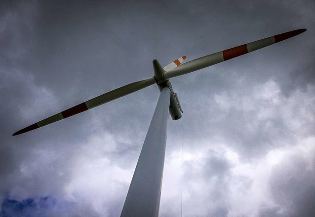 Strom aus Wind knnte Ende 2025 auf dem Kolmen erzeugt werden (Symbolfoto).  | Foto: Jens Bttner (dpa)