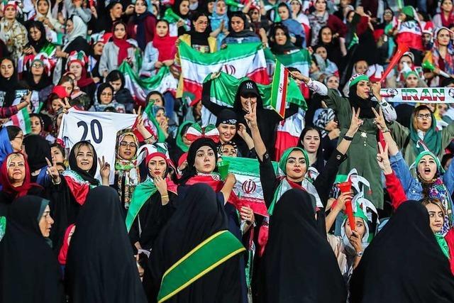 Iranische Frauen fordern Fifa auf, das Männer-Team von der WM auszuschließen