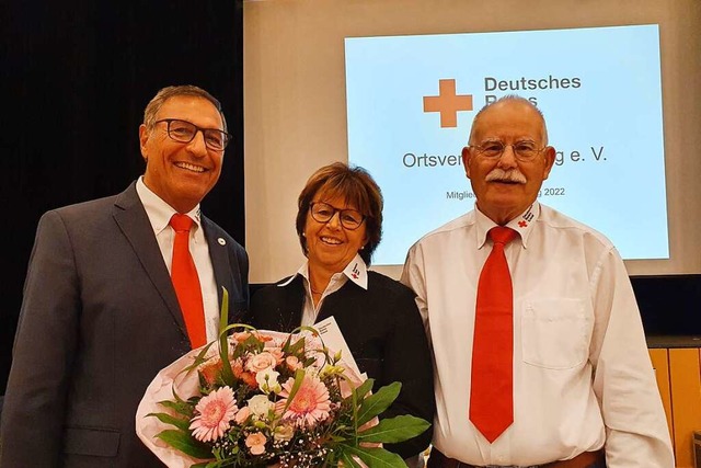 Der Ortsvereins-Vorsitzende Rainer Saf...aft Hannelore Haag und Michael Wehrle.  | Foto: privat