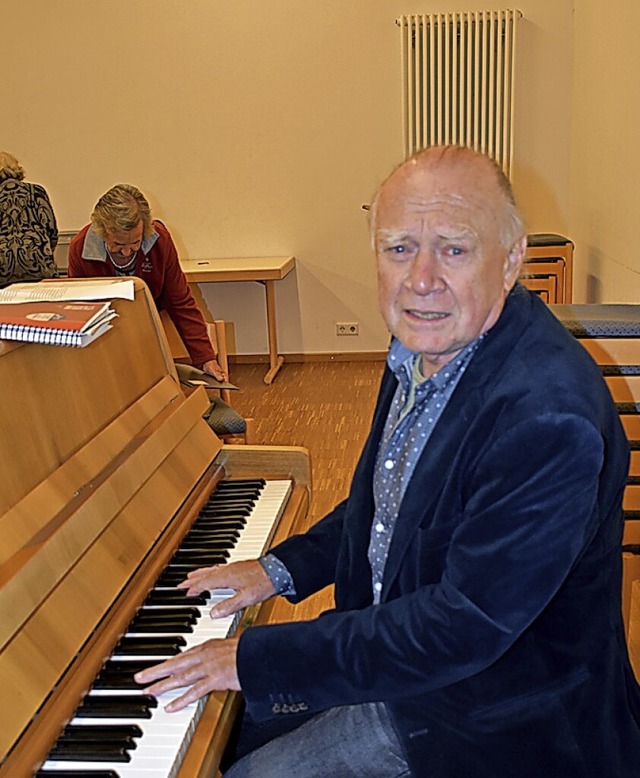 Willy Itzstein am Klavier  | Foto: Roland Vitt